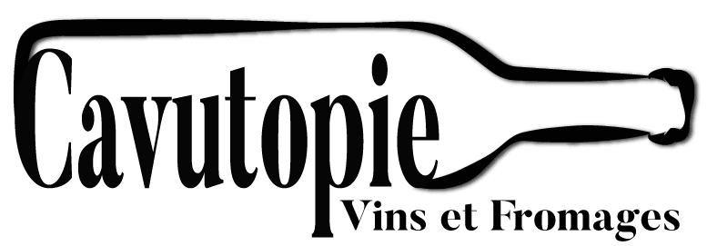 Logo Cavutopie : Boutique de vins et spiritueux raffinés Logo Cavutopie noir élégant intégré dans une silhouette de bouteille de vin horizontale.